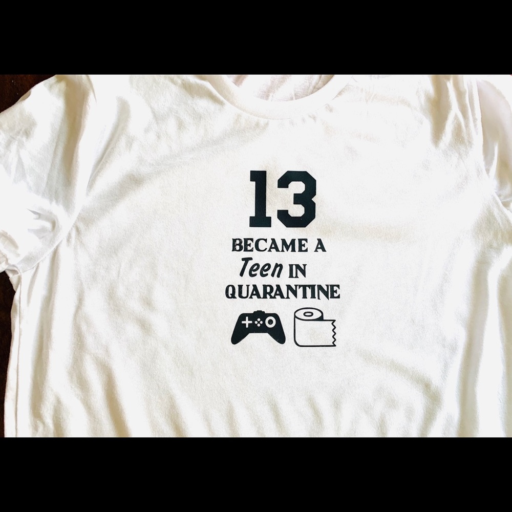 Teen in quarantine tee